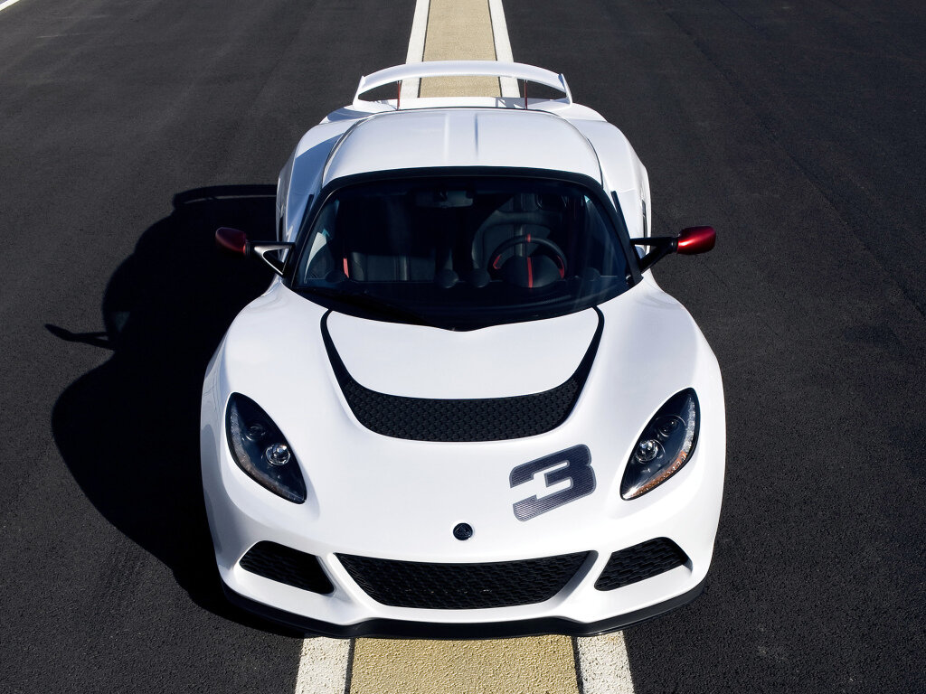 Машина Lotus exige s