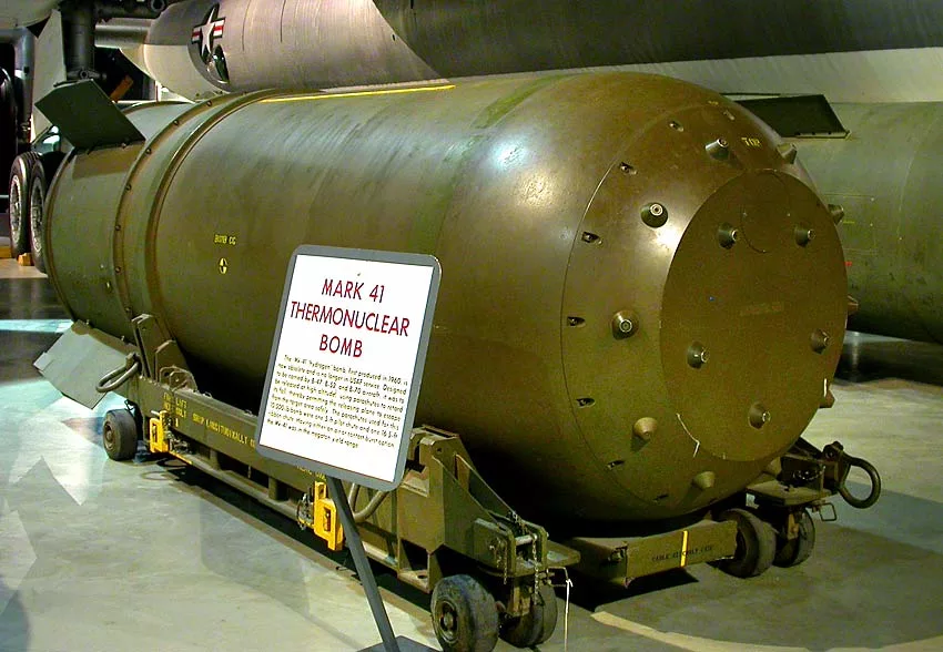 Nuclear b. B41 ядерная бомба. Бомба б 41. MK-41/B-41. MK 41 бомба.