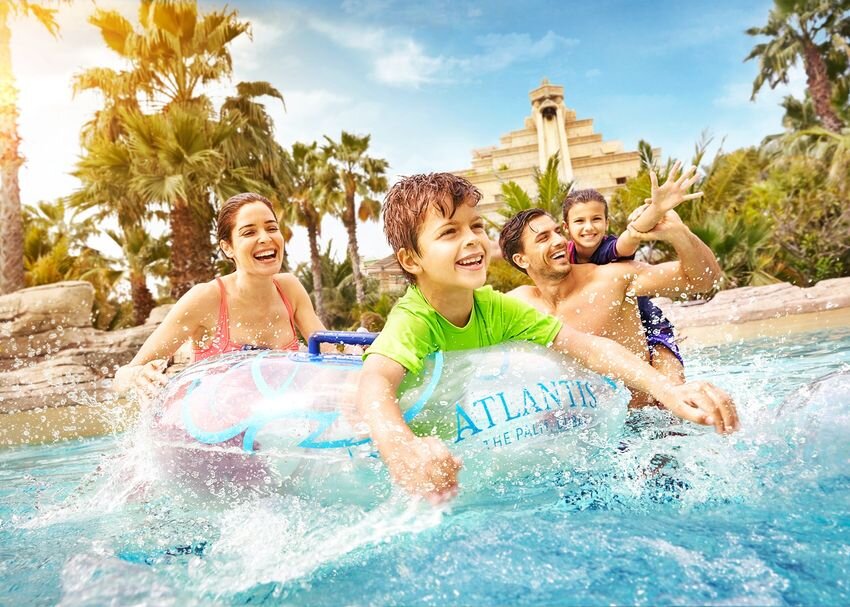 Дети в аквапарке Aquaventure