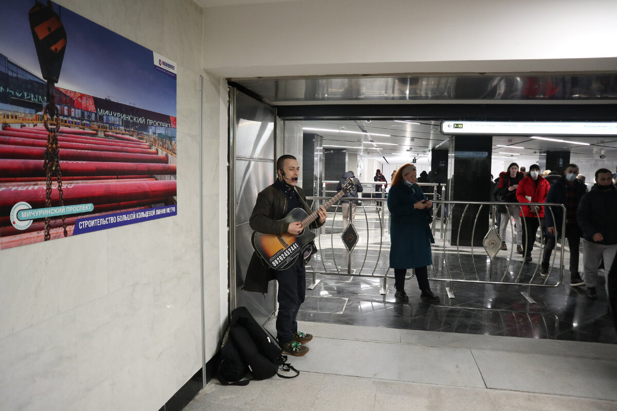 В Москве открыли новый участок Большой Кольцевой линии метро "Мнёвники - Каховская". Как это было?
