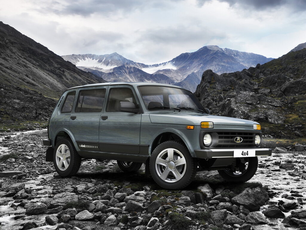 ВАЗ 2131 после крайнего рестайлинга.