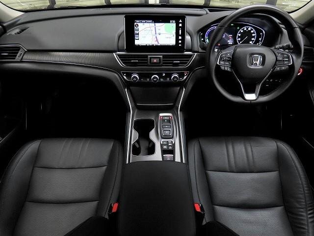 Фото салона, листайте.