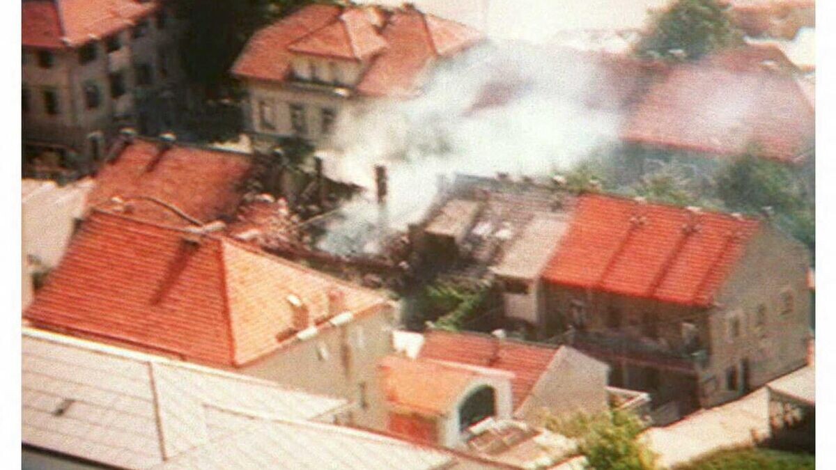    Город Книн в 1995 году во время Югославской войны© AFP 2022
