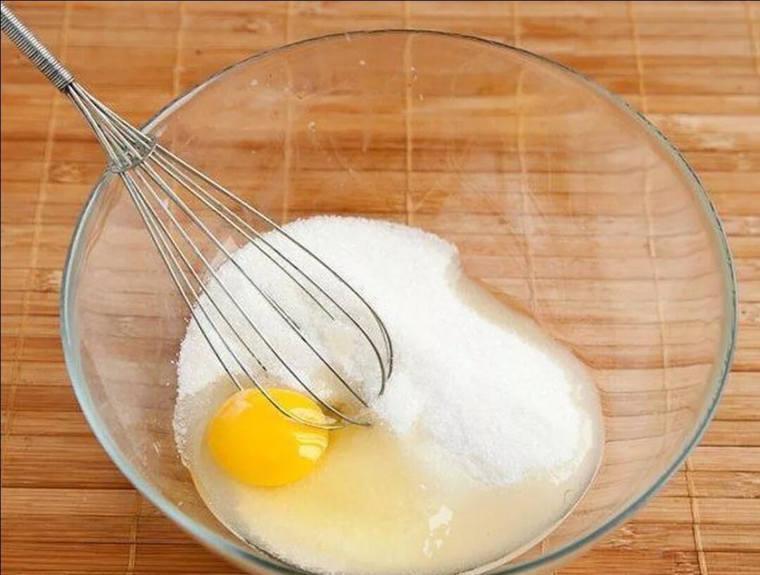 Тесто из сахара и яиц