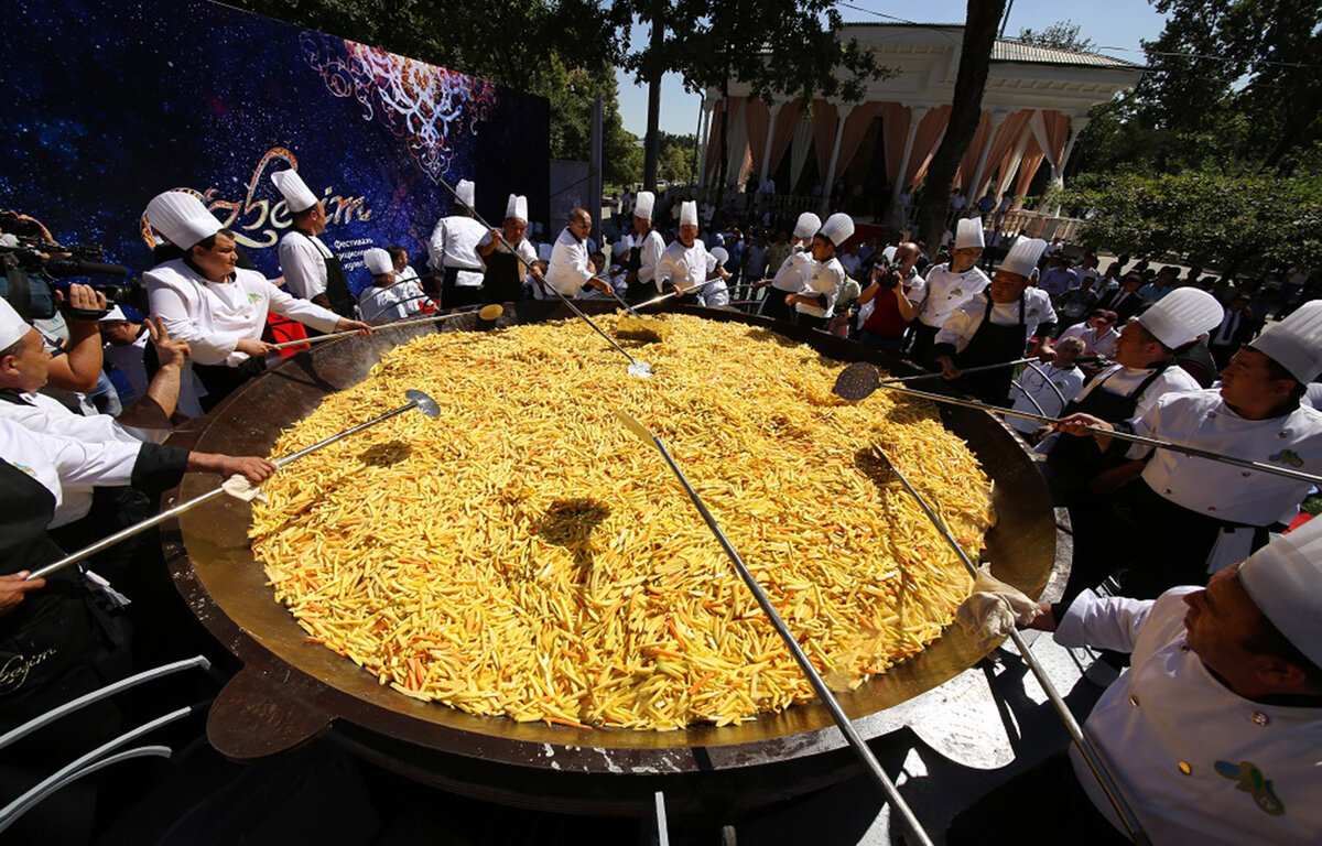 Много еды - это вот так