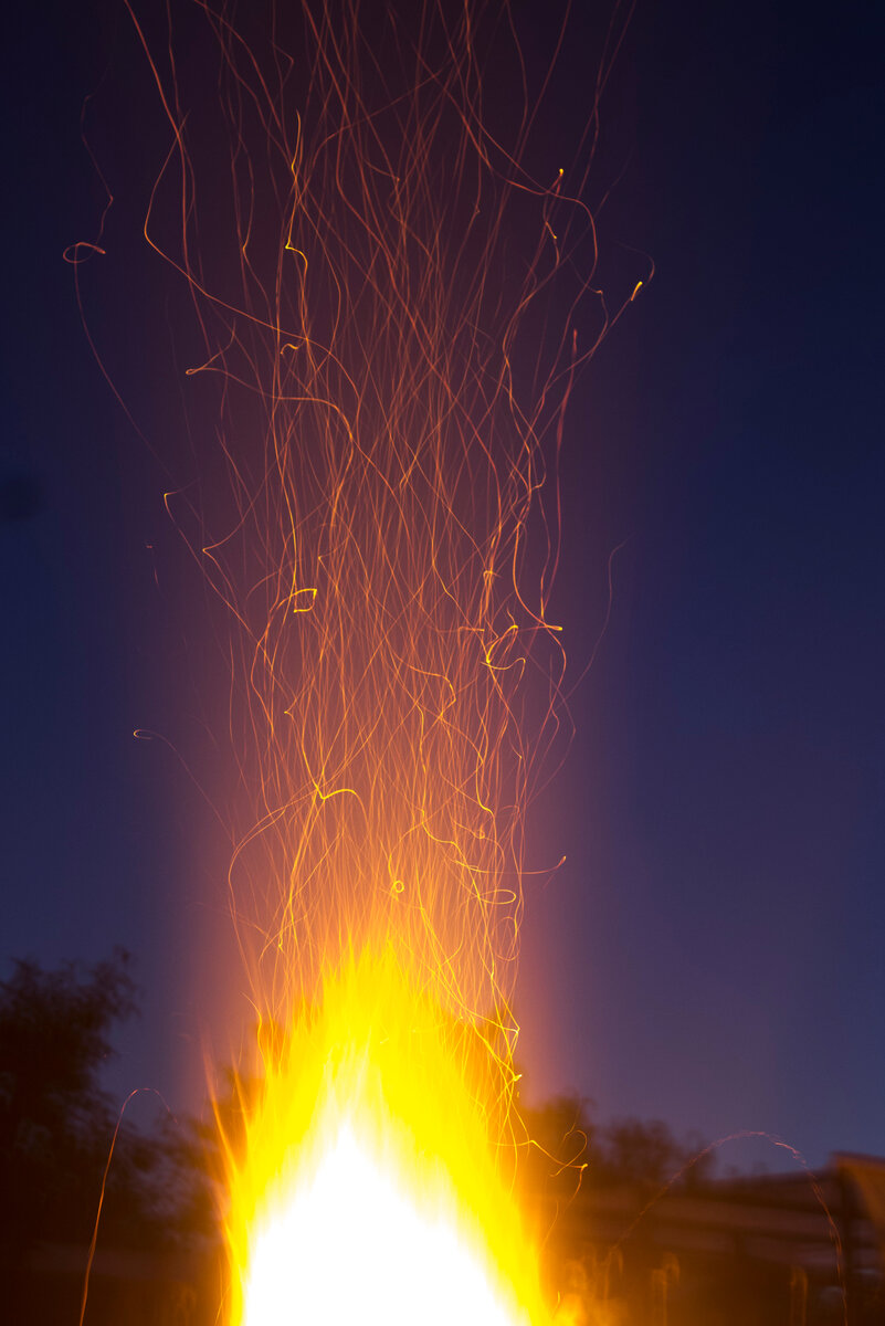 Танцы огненные