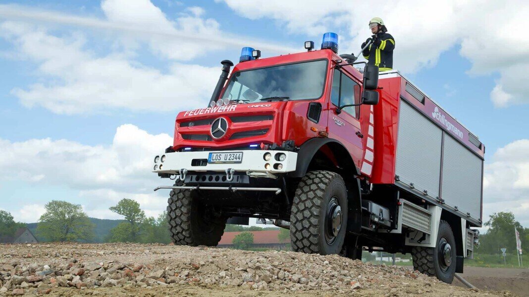 Mercedes Benz Unimog u 4000