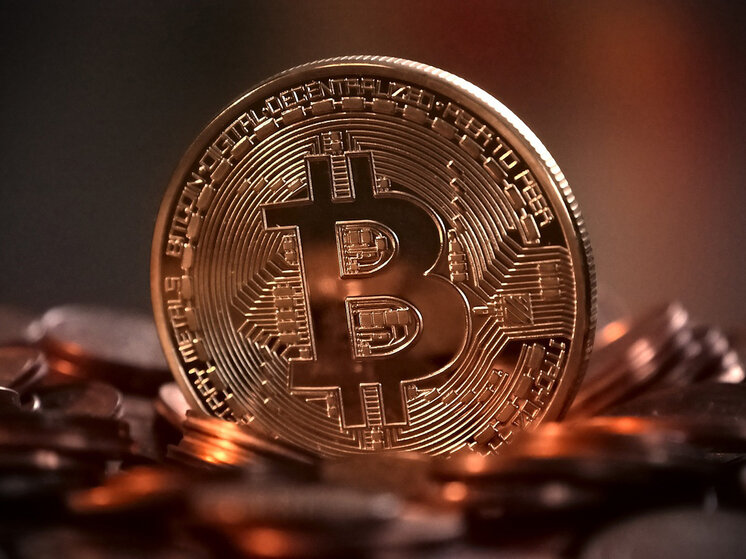 Новые данные криптоаналитической компании Santiment показывают, что цифровые активы намекают на рост, несмотря на то, что рыночные условия изобилуют неопределенностью.  По мнению Сантимента, упоминания о «медвежьем рынке» в социальных сетях значительно перевешивают упоминания о бычьем рынке, вызывая распространение страха, неуверенности и сомнений (FUD).

Однако компания, занимающаяся исследованием рынка, утверждает, что периоды после увеличения FUD, как правило, приводят к росту цен на криптоактивы.

«Поскольку криптовалютные рынки продолжают оставаться непредсказуемыми, мы наблюдаем большой всплеск медвежьих настроений среди толпы здесь в сентябре. Исторически сложилось так, что это хорошо для терпеливых трейдеров. Вероятность отскока цен возрастает после того, как FUD становится большинством».