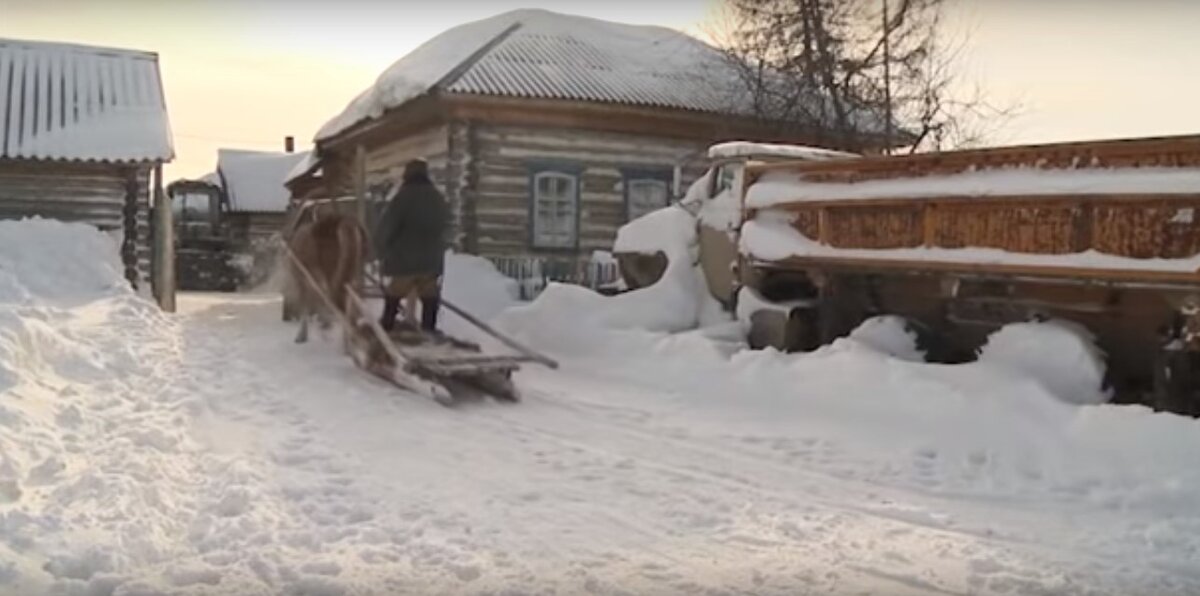 Деревенские девушки в купальнике на озере. Красивые сельские девушки (20 фото)