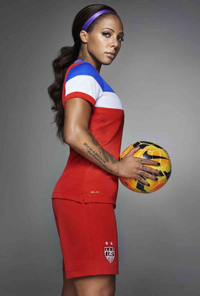 Самые красивые футболистки. Sydney Leroux. Сидней Леру футболистка. Футболистки сборной США. Сидни Леру футболистка горячие.