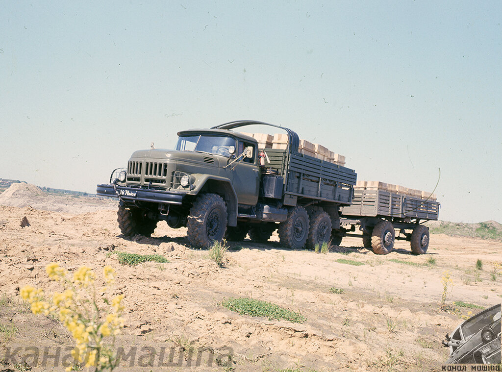 ЗИЛ-131 (фото из архива В/О "Автоэкспорт")