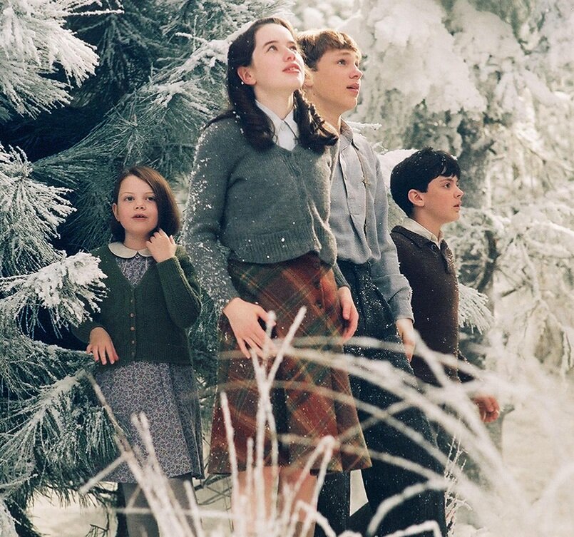 Кадр из фильма  «Хроники Нарнии: Лев, колдунья и волшебный шкаф»