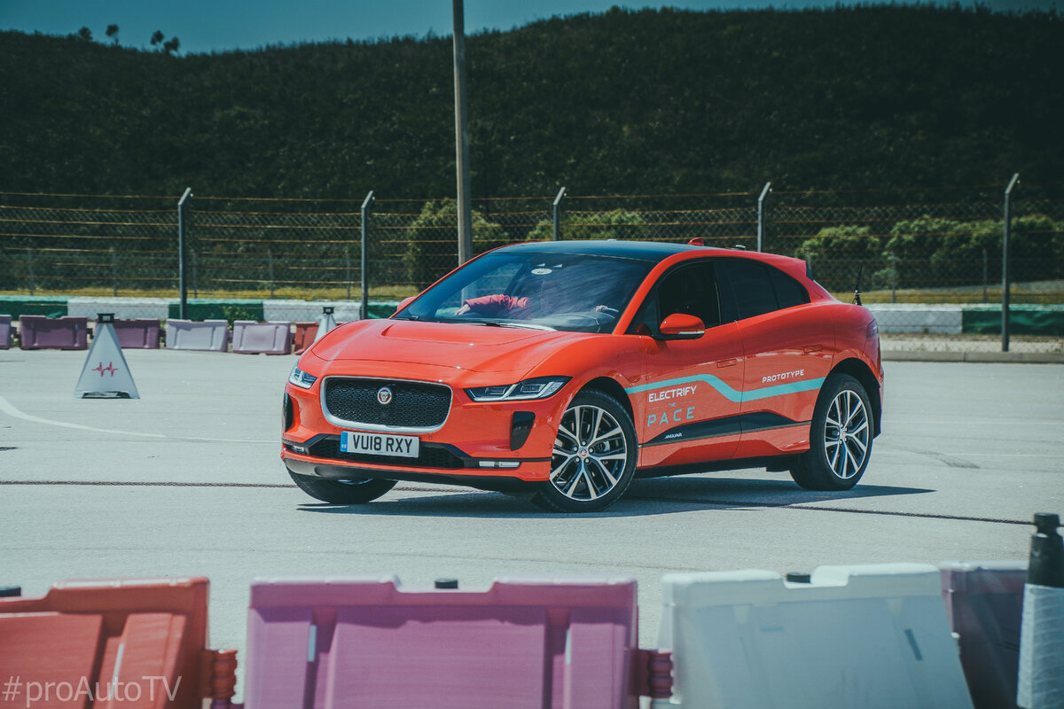 Jaguar I-Pace - первый отзыв о запасе хода (электрокар) | Дмитрий Афонин  ProАвто | Дзен