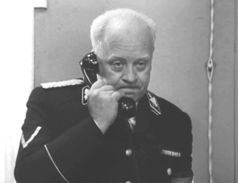 Кадр из фильма  "Семнадцать мгновений весны"              