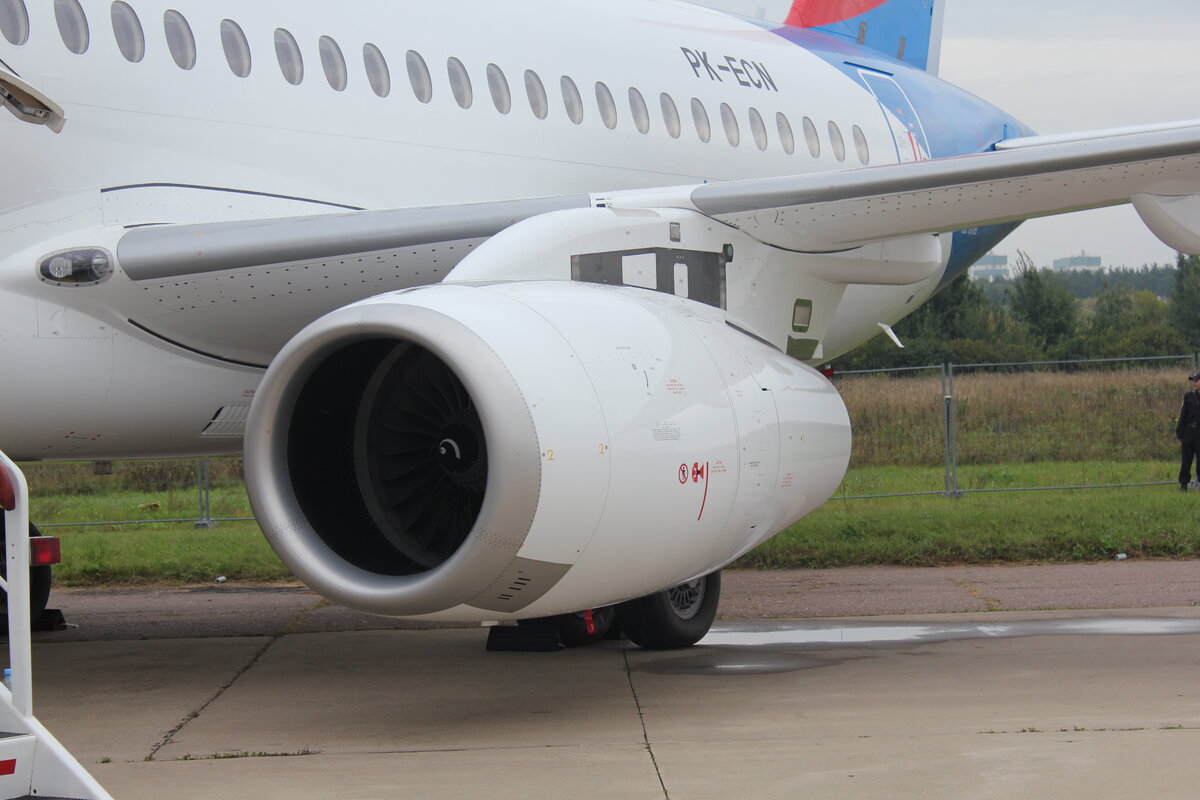 Авиадвигатель SaM-146 на самолете SSJ-100