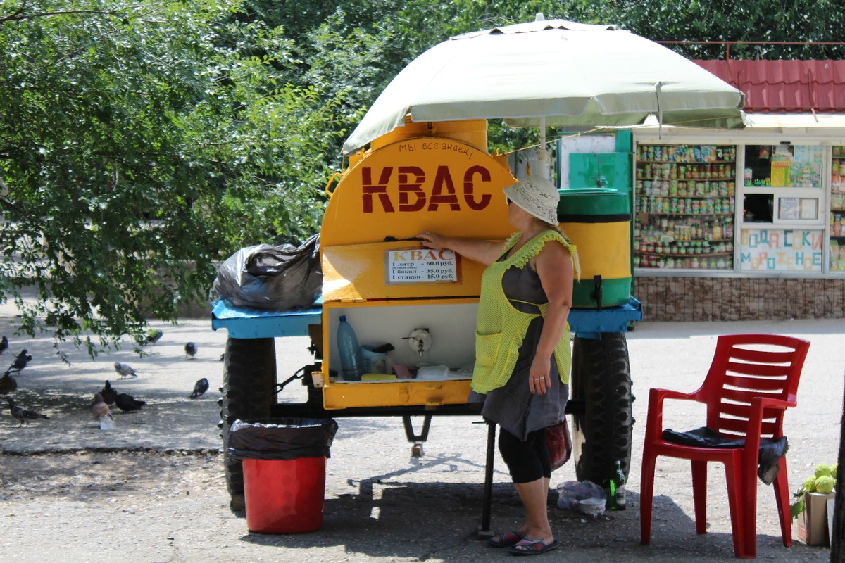 Квасные бочки на колесах