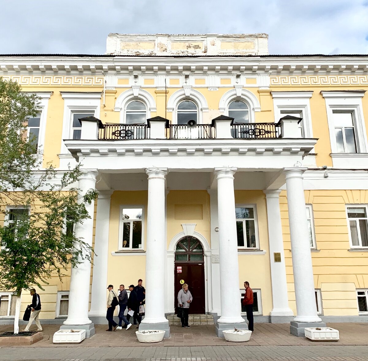 Здание на Советской