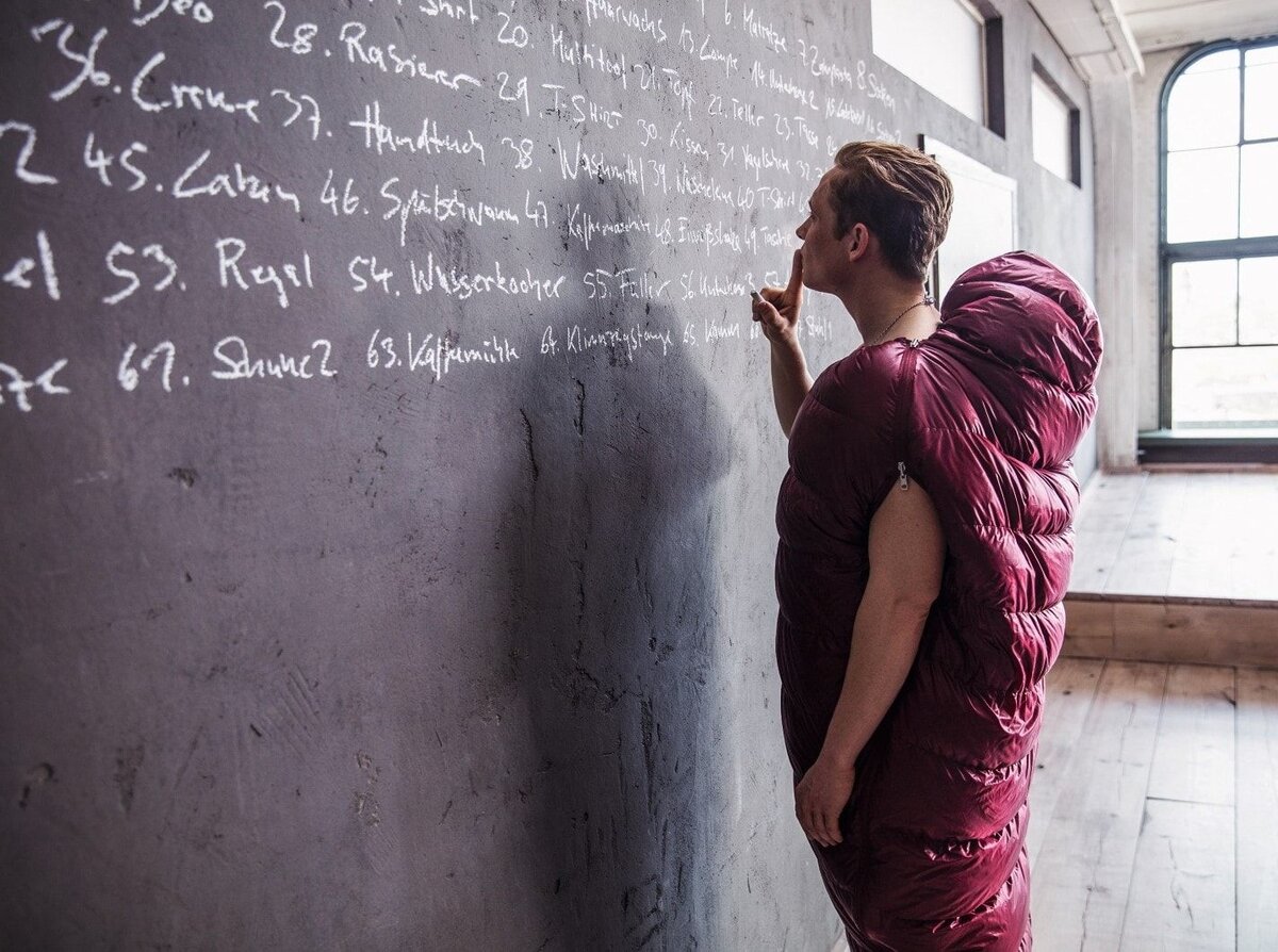 Кадр из фильма "100 вещей и ничего лишнего"