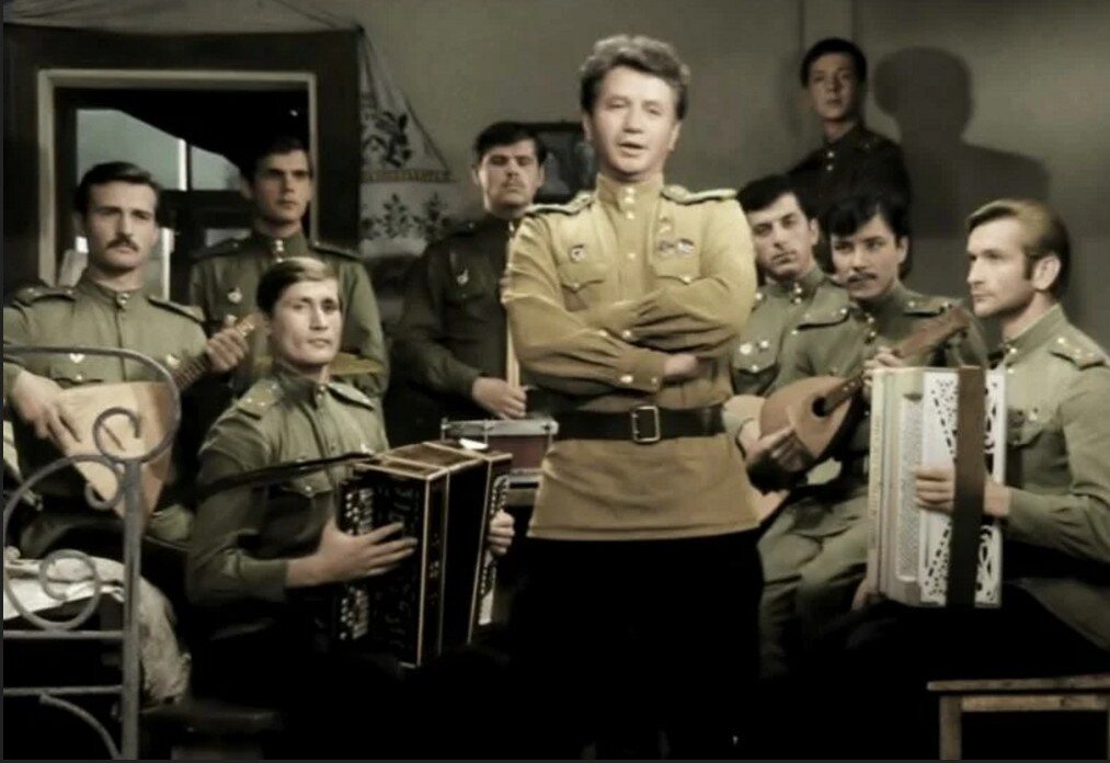 ,,КТО СКАЗАЛ ЧТО НАДО БРОСИТЬ ПЕСНЮ НА ВОЙНЕ ....?,,