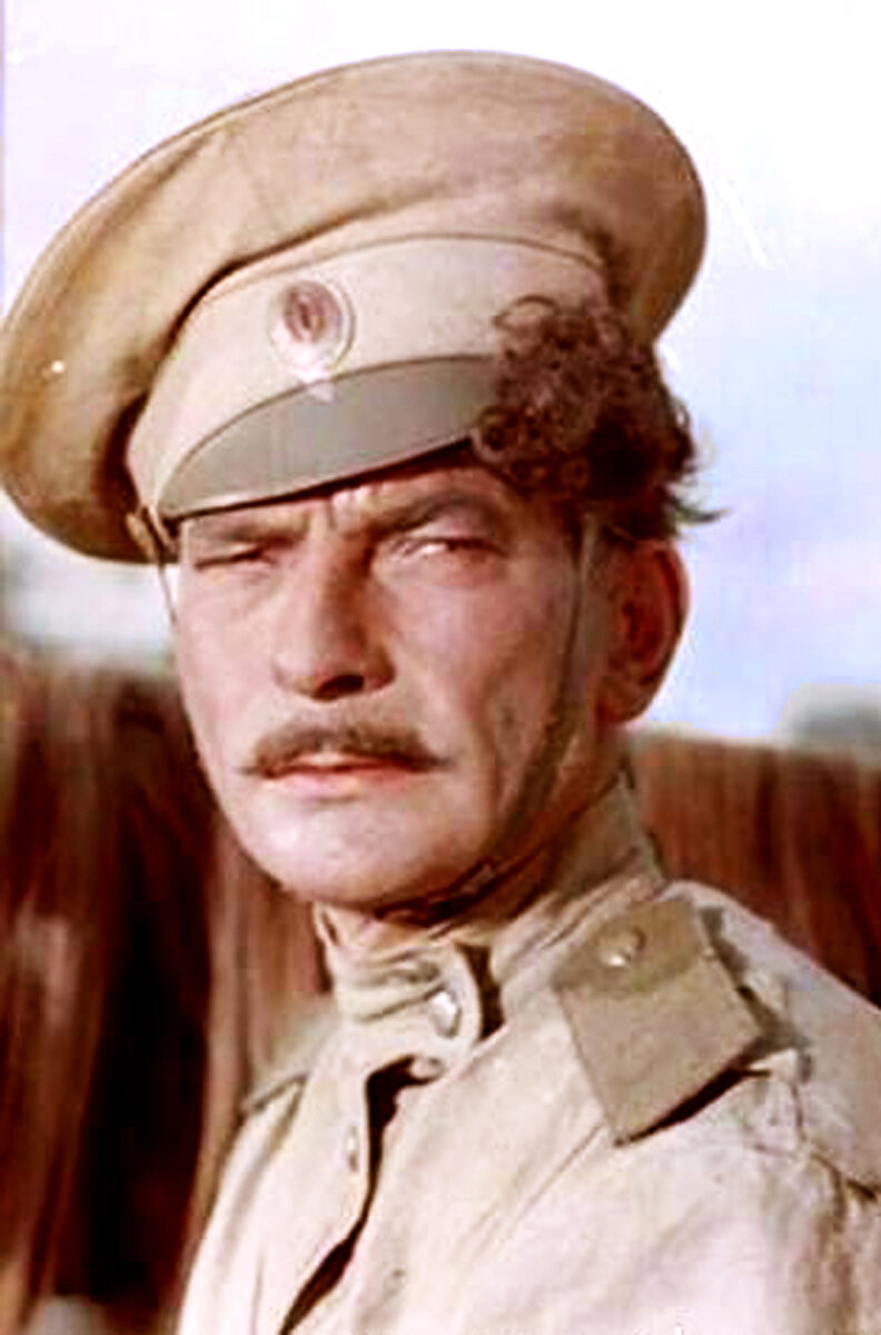 Глебов П.П. в роли Григория Мелехова в фильме "Тихий Дон"