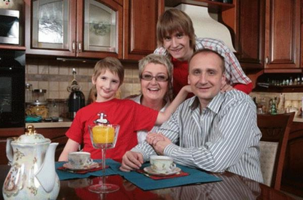 У Татьяны Устиновой хорошая и дружная семья
