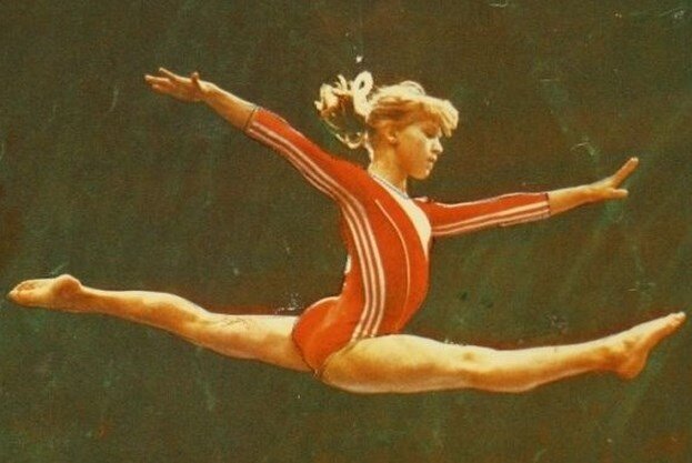 Фото: www.sovsport.ru советская спортивная гимнастка, чемпионка летних Олимпийских игр в Москве - Елена Аркадьевна Наймушина