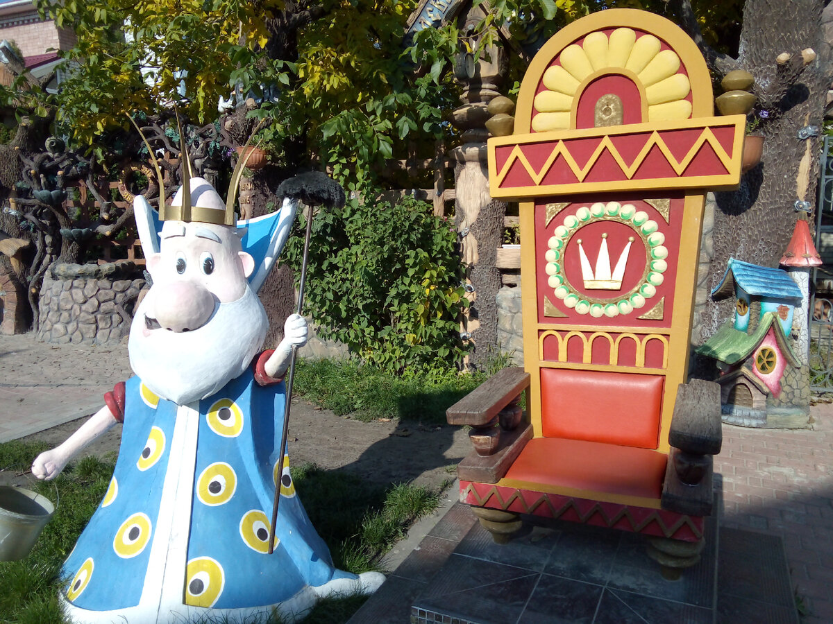 Парк сказок. Брянск. (Фотограф Наталья Середа.)