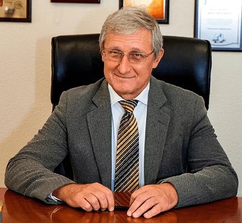 Владимир Капустин, завкафедрой технологии переработки нефти РГУ нефти и газа (НИУ) имени И. М. Губкина, доктор техн. наук, академик РАЕН