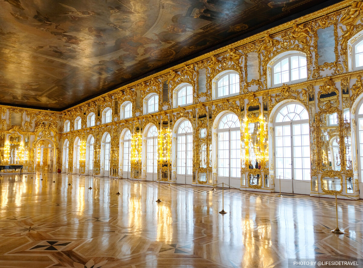 В честь кого был назван Екатерининский дворец — Екатерина I или ...