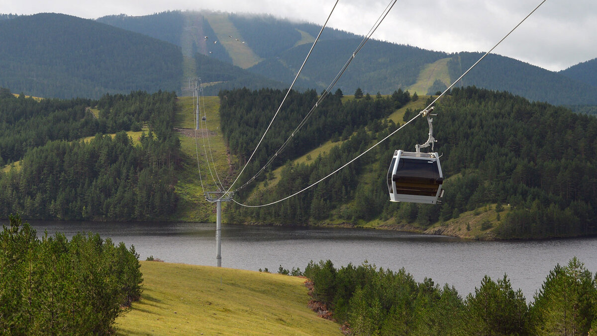 © Gold Gondola Zlatibor / goldgondola.rs (Действующая канатная дорога в Златиборе)