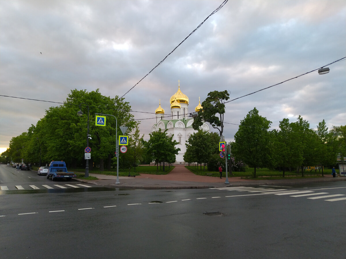 Соборная площадь и Екатерининский собор в городе Пушкин (Санкт-Петербург)