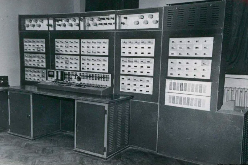     История вычислений: кто создал первую ЭВМ?