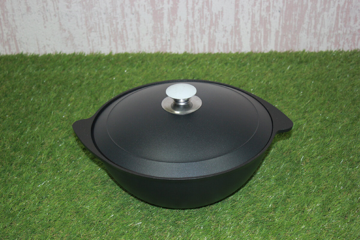 Казан с плоским дном для газовой плиты. Казан чугунный мелони 6 л кс31. Шурпа в казане. Казан чугунный 16л диаметр. Казан алюм.