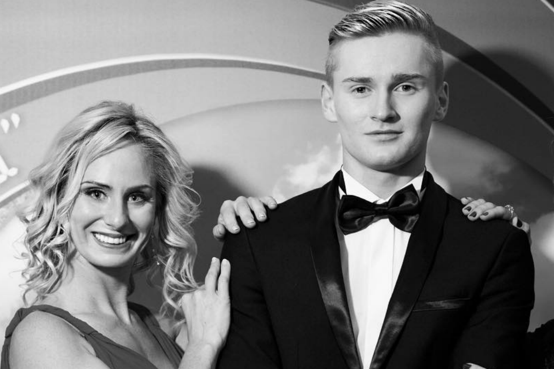 Анастасия с мужем Артемом. (Яндекс картинки)