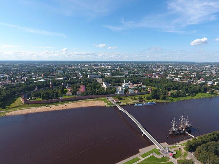 Панорама Великого Новгорода. Река Волхов