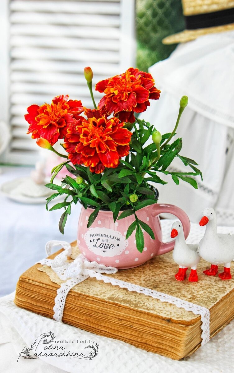 Бархатцы из фоамирана, ручная работа.