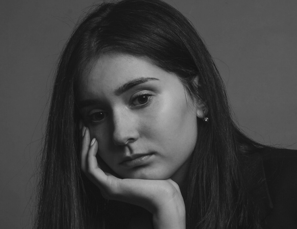 Иногда не удается понять, что мешает становиться богаче, счастливее. Используется фото автора Artem Pexels по лицензии Creative Commons
