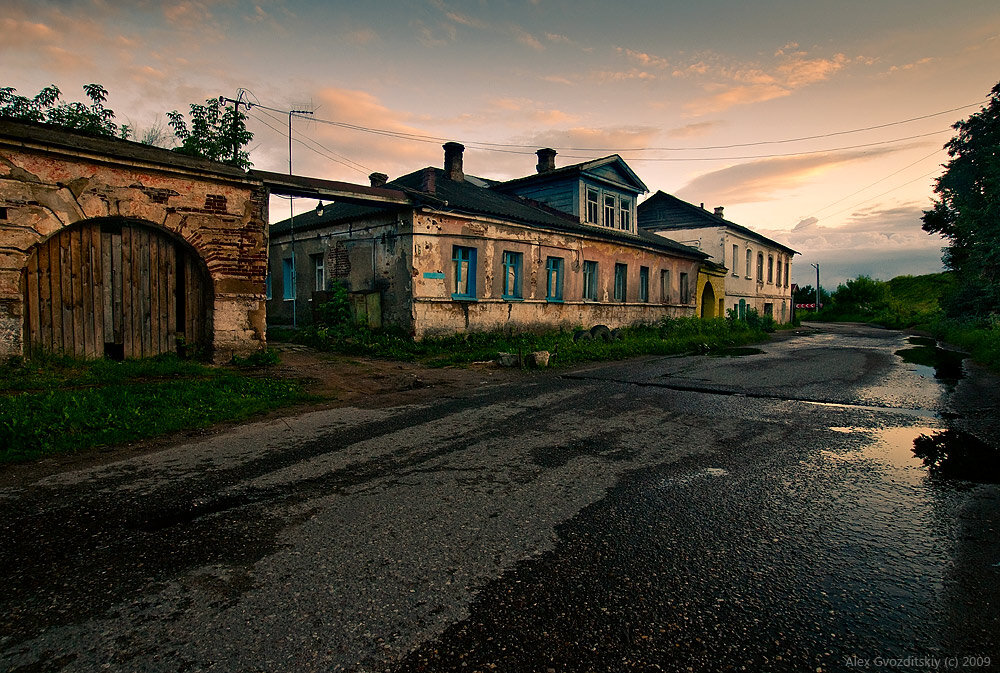 Источник фото: Яндекс.Картини. Изображение для иллюстрации "забытого Богом городка"