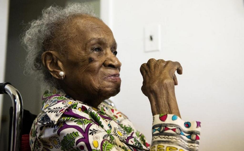 Агнес Фентон