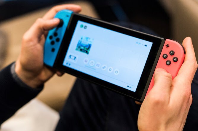 OLED-дисплей и 4К: Nintendo выпустит новую версию Switch