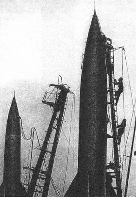 Создание первой баллистической ракеты. Р-2 баллистическая ракета. Ракета р-2 Королев. Баллистическая ракета р-1. Первая Советская баллистическая ракета.