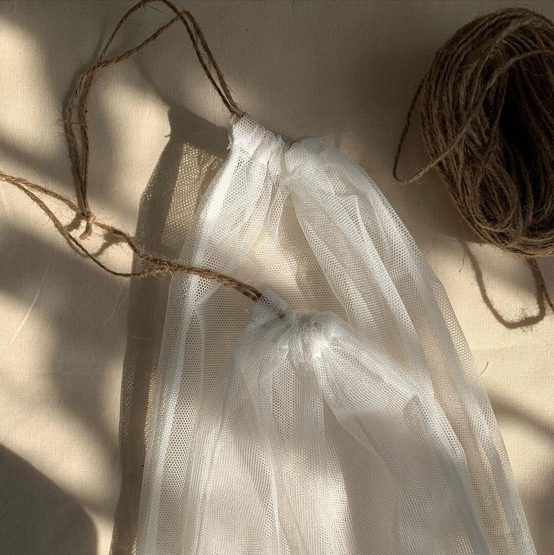 На мешочках обязательно должны быть веревочки (фото автора)