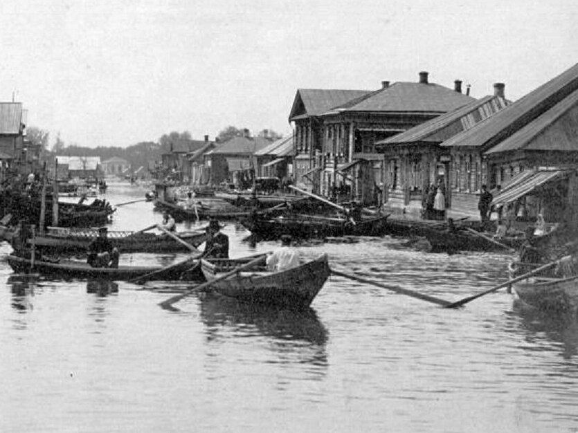 История вода уходит. Самара река Волга 19 века. Самара половодье 1926. Наводнение Сызрань 1926. Затопленная Самара 1926.