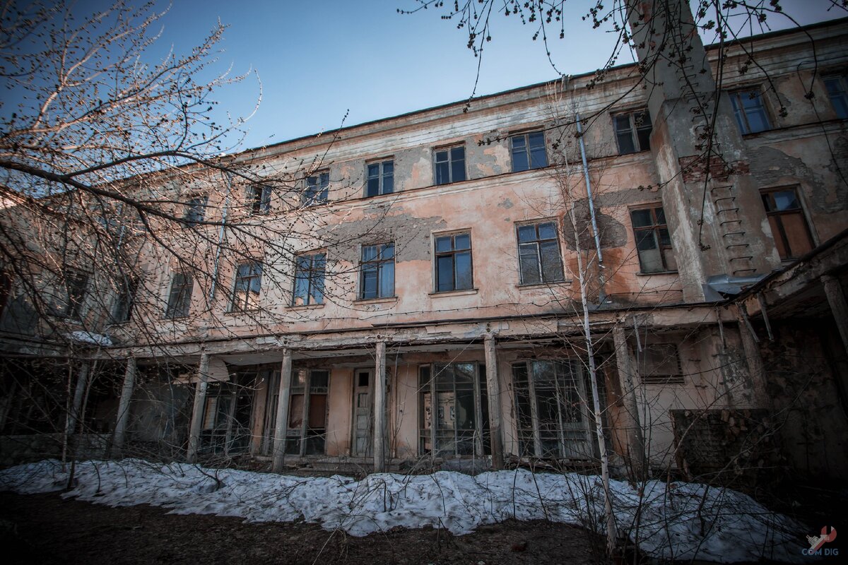 Внутренний двор.