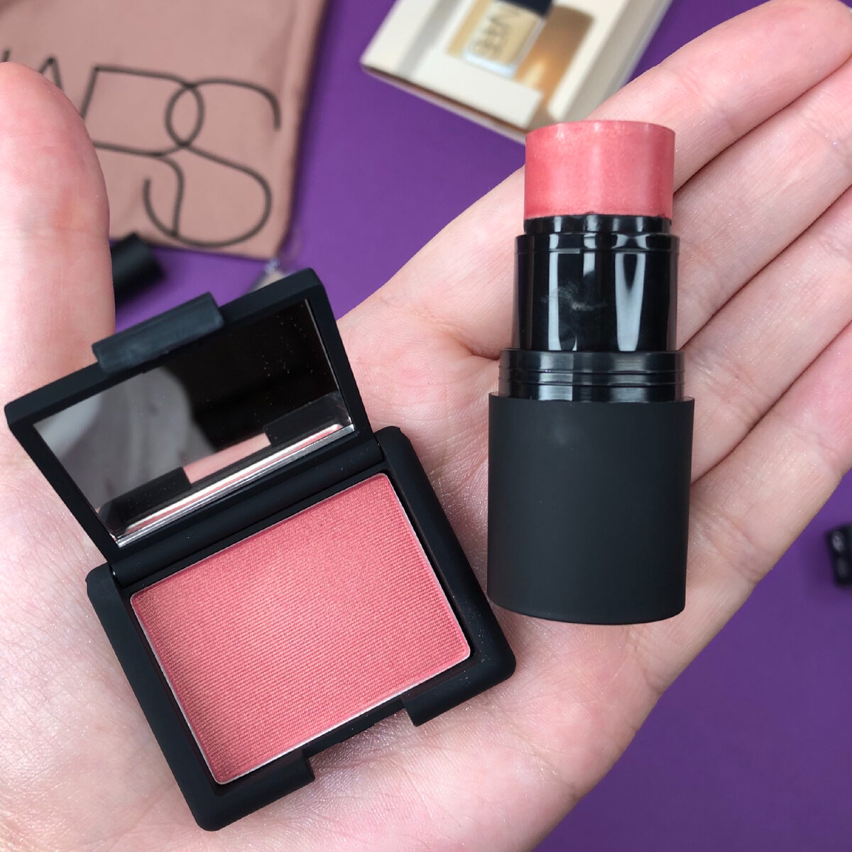 Формат небольшой, но для румян объём отличный