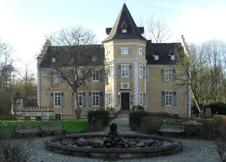 Замок Вестхузен (Schloss Westhusen)