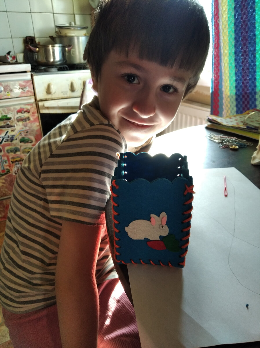 Стаканчик! Ручная работа:)