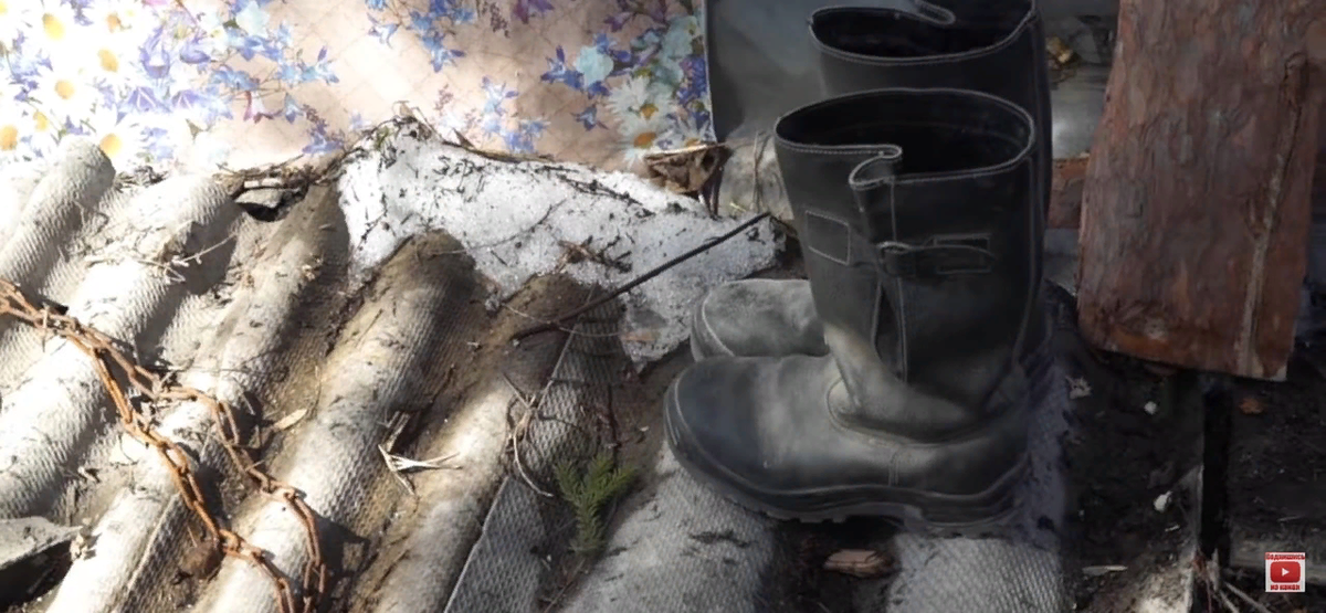 Помогли бабушке, которая уже не ждала помощи. Носит пакеты вместо ...