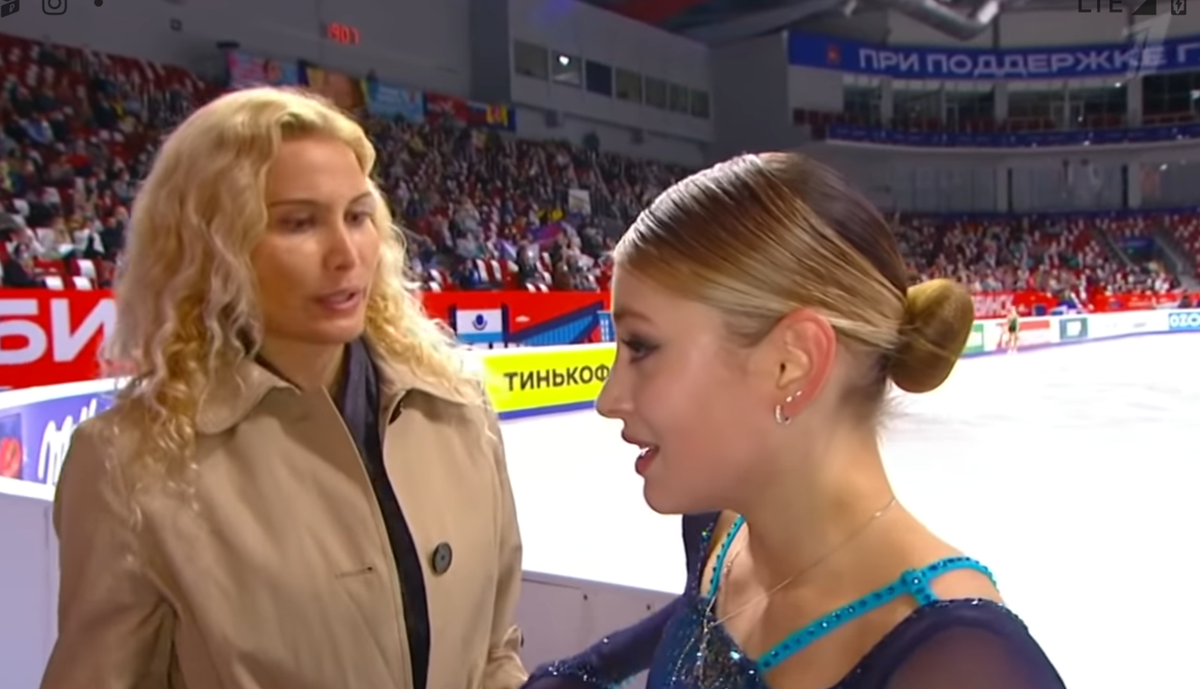Этери Тутберидзе и Алена Косторная. Предсезонные контрольные прокаты. Источник фото: YouTube канал Первого канала.