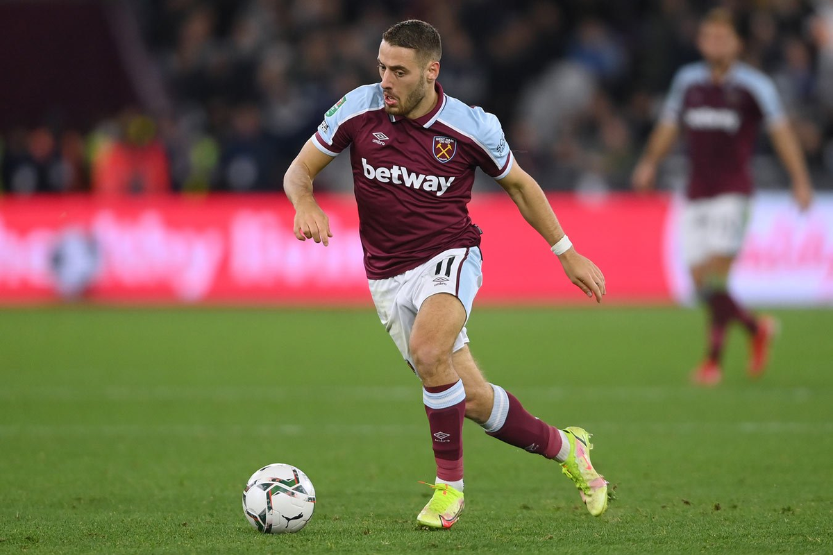 Спорт экспресс футбол трансферы новости. Влашич Вест Хэм. Никола Влашич 2022. Никола Влашич Вест Хэм 2022. Никола Влашич Торино.